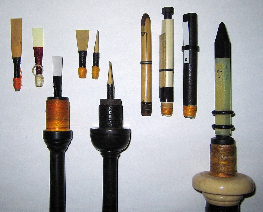 Various bagpipe reeds